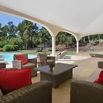 Foz Fancy Fun Villa